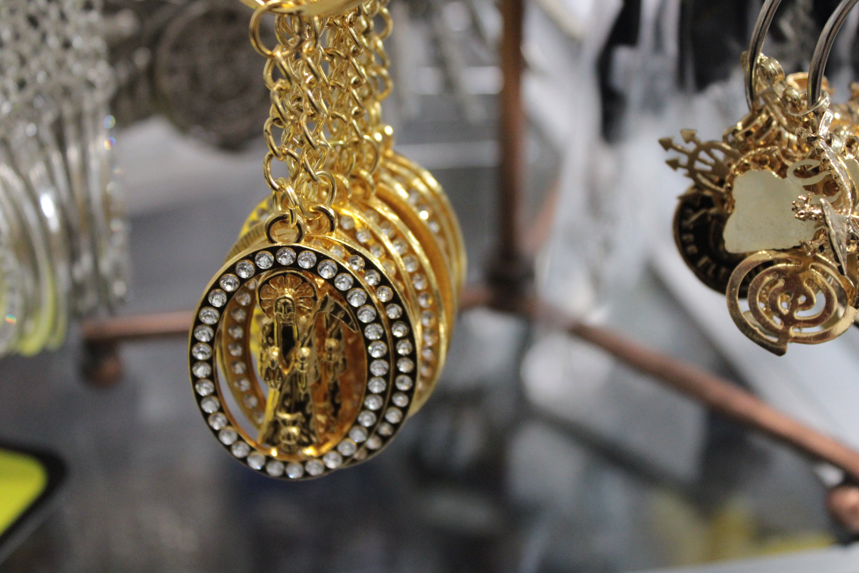 Llavero Santa Muerte Dorado